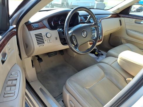 Used 2007 Cadillac DTS Luxury I w/ Sun And Sound Package FWD image 15