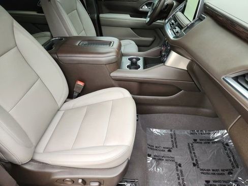 Used 2023 Chevrolet Tahoe Z71 w/ Z71 Off-Road Package image 19