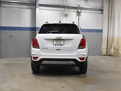 Used 2022 Chevrolet Trax LT w/ LT Convenience Package AWD/4WD image 26