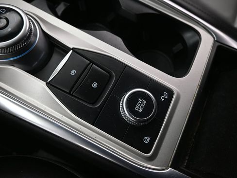 Certified 2023 Ford Explorer XLT w/ Equipment Group 202A image 18