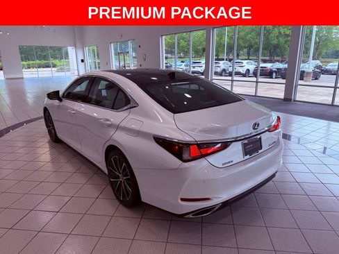 Certified 2024 Lexus ES 350 w/ Premium Package FWD image 5
