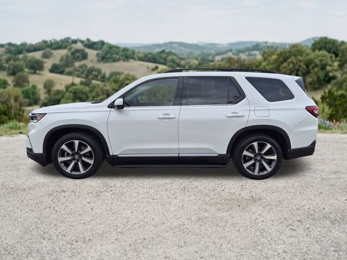 Used 2024 Honda Pilot Elite image 5