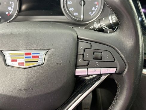 Used 2022 Cadillac XT6 Premium Luxury w/ Technology Package image 24