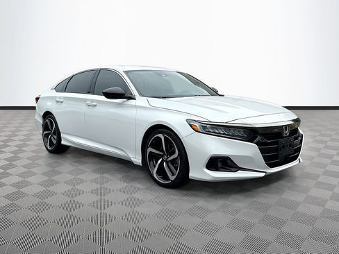 Used 2022 Honda Accord Sport image 4
