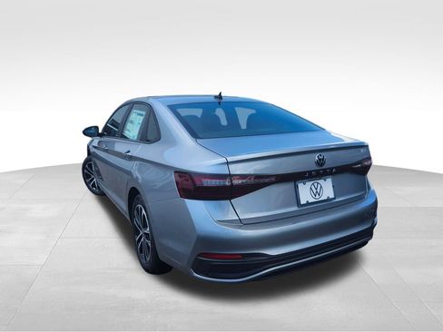 New 2025 Volkswagen Jetta Sport image 4