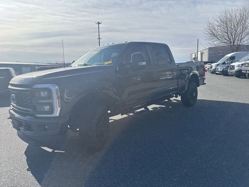 Used 2024 Ford F250 XL w/ STX Appearance Package image 3