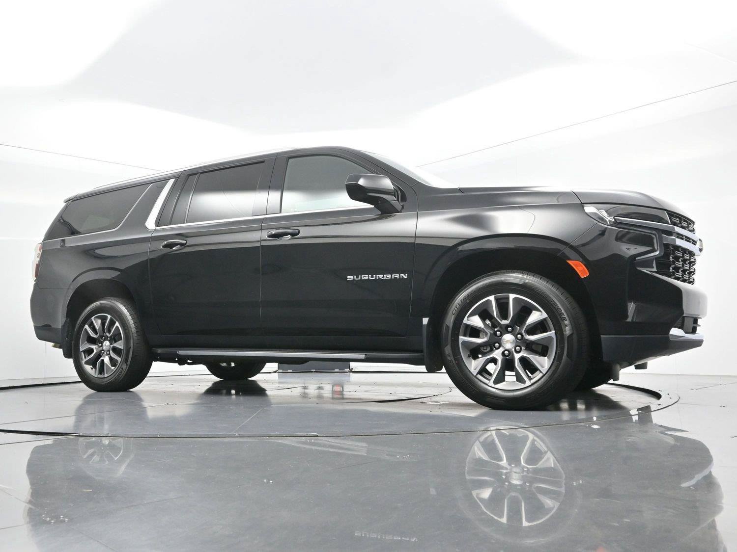 Used 2023 Chevrolet Suburban LS AWD/4WD image 48