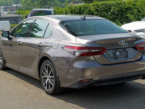 Used 2023 Toyota Camry XLE w/ Navigation Package AWD/4WD image 5