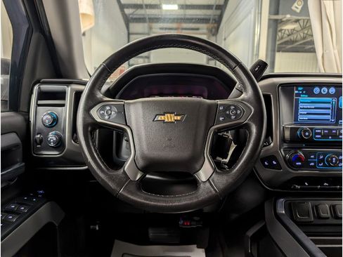 Used 2018 Chevrolet Silverado 1500 LT w/ All Star Edition image 11