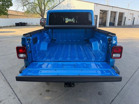 Used 2025 Jeep Gladiator Sport AWD/4WD image 33