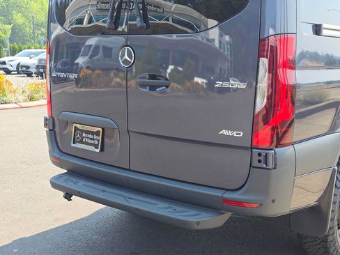 Used 2026 Mercedes-Benz Sprinter 2500 image 18