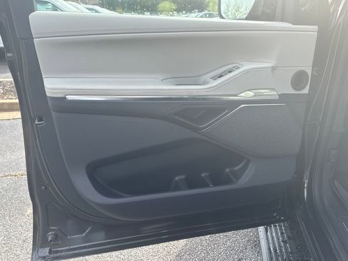 New 2025 Lincoln Navigator L Reserve image 10