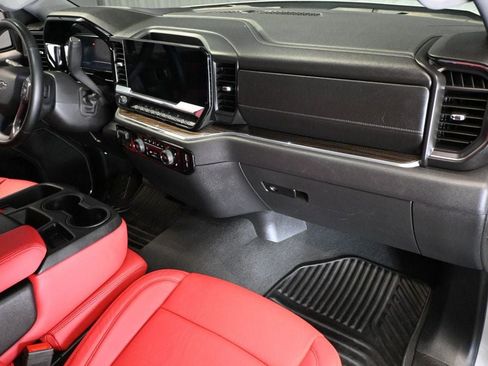 Used 2025 Chevrolet Silverado 1500 RST RWD image 12