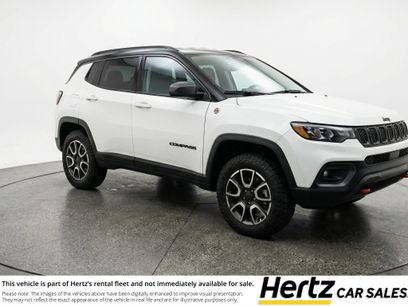 Used 2025 Jeep Compass Trailhawk