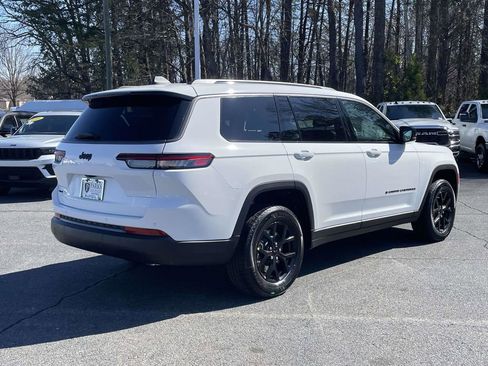 New 2026 Jeep Grand Cherokee L 4WD image 8