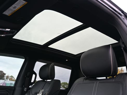 Used 2020 RAM 1500 Limited w/ Black Appearance Package image 8