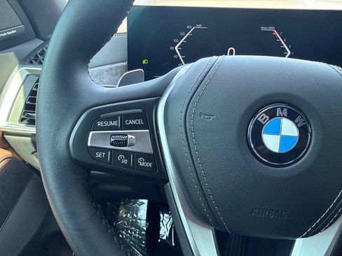 Used 2024 BMW X5 xDrive40i w/ Premium Package AWD/4WD image 18