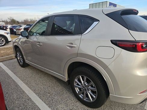 Used 2024 MAZDA CX-5 AWD 2.5 S w/ Select Package image 5