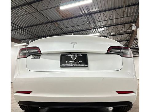Used 2020 Tesla Model 3 Standard Range Plus RWD image 14