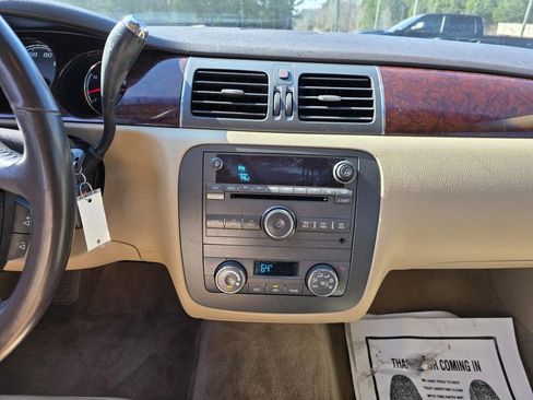 Used 2011 Buick Lucerne CXL w/ Driver Confidence Package image 22