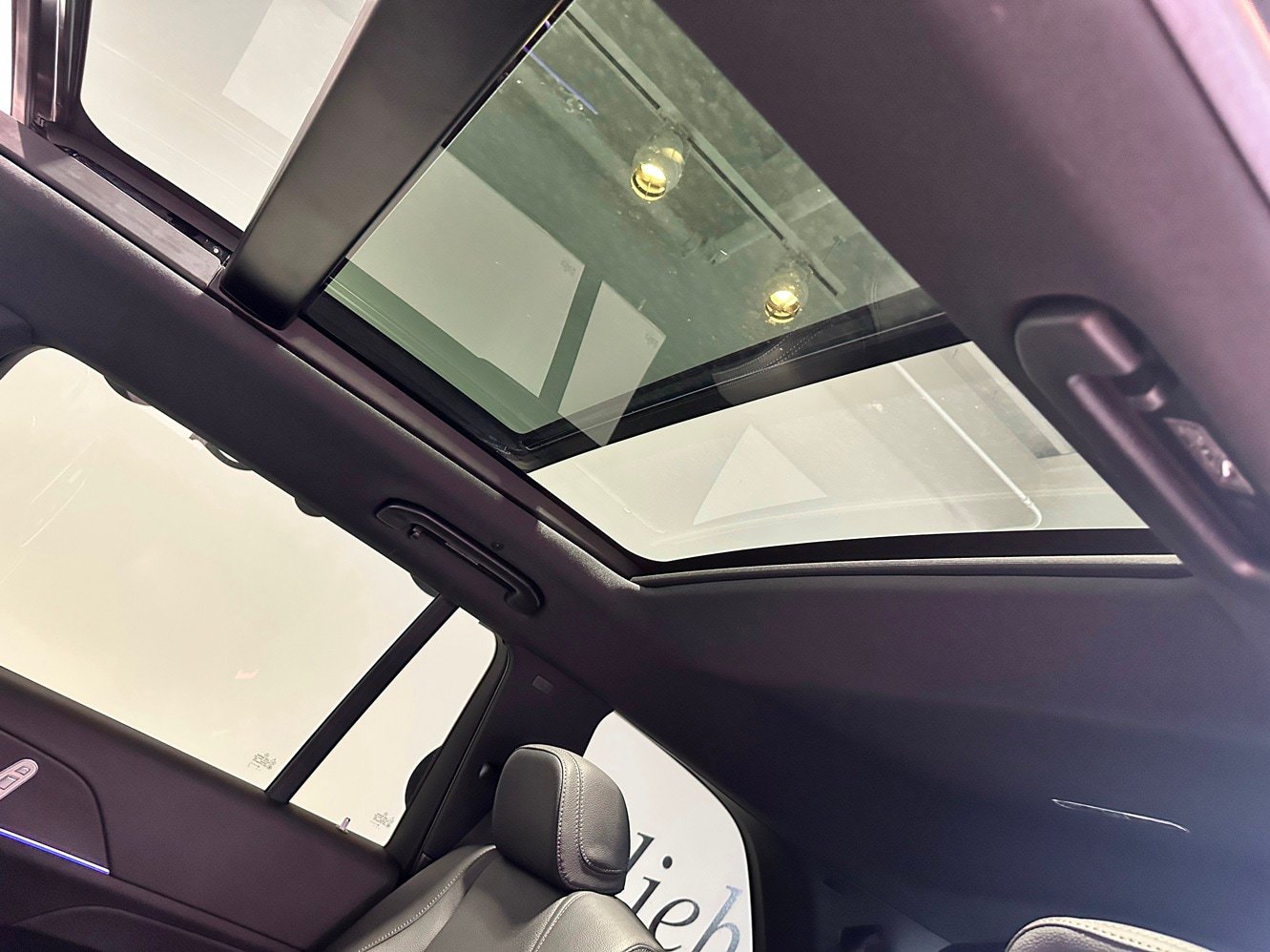 Certified 2025 Mercedes-Benz GLS 450 4MATIC image 36