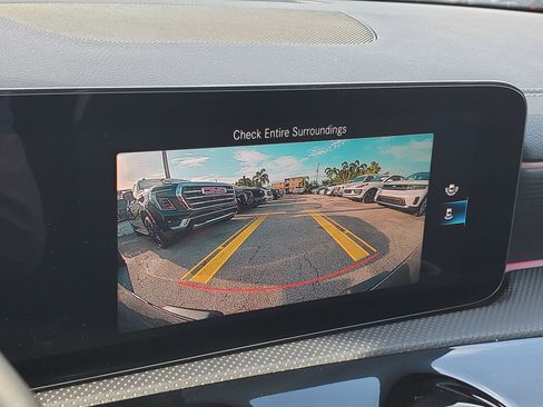 Used 2023 Mercedes-Benz CLA 250 4MATIC image 27