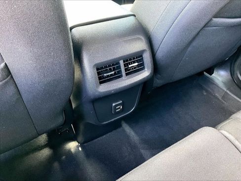 Used 2020 Chevrolet Equinox LT image 21