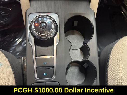 Used 2020 Ford Escape SE image 14