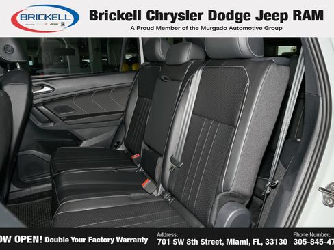 Used 2024 Volkswagen Tiguan SE R-Line FWD image 6