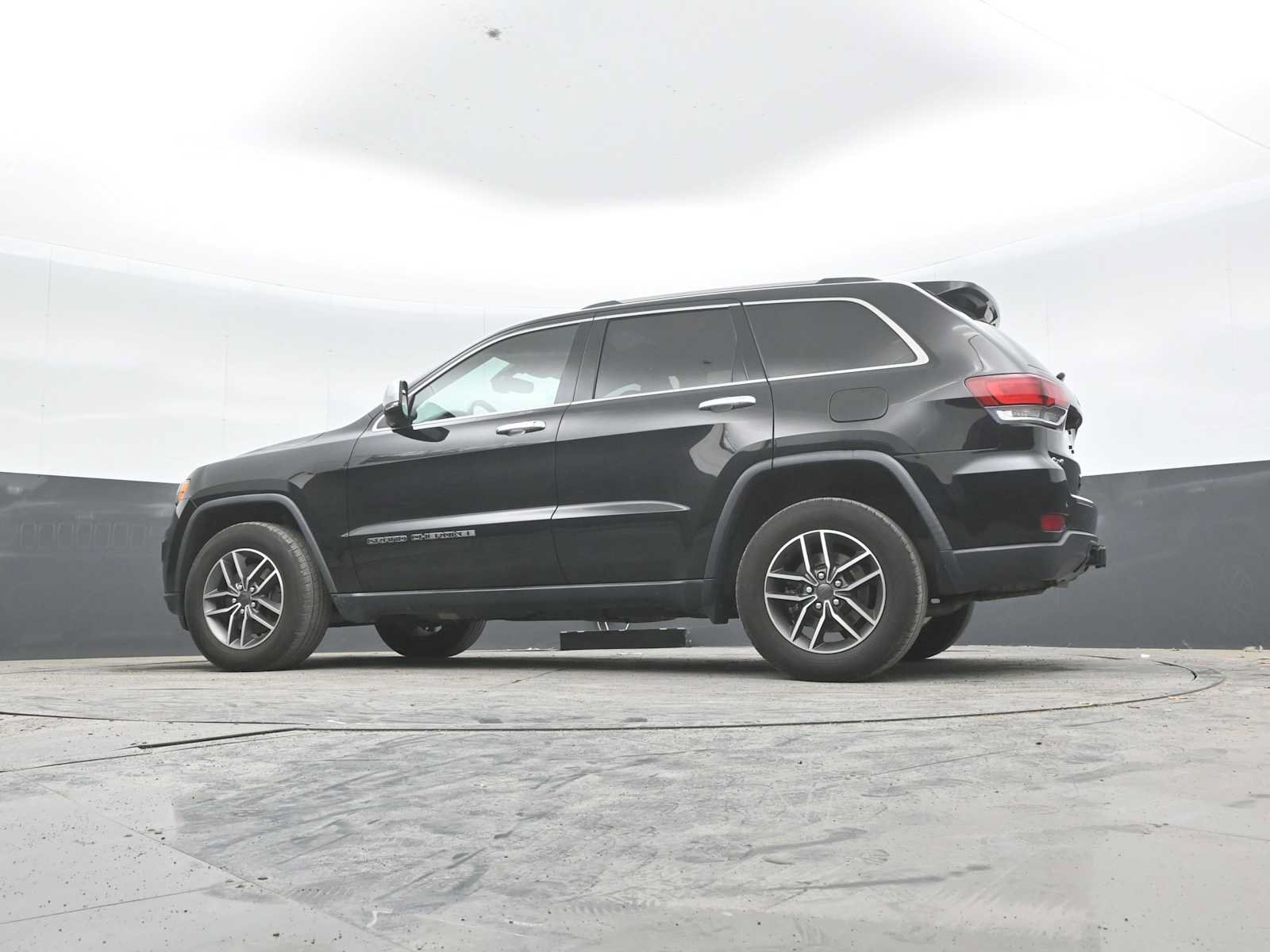 Used 2021 Jeep Grand Cherokee Limited w/ Trailer Tow Group IV AWD/4WD image 42