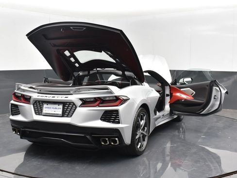 Used 2020 Chevrolet Corvette Stingray Preferred Cpe w/ 2LT Preferred Equipment Group RWD image 32