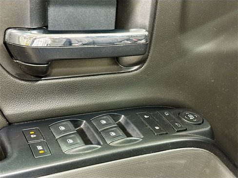 Used 2018 Chevrolet Silverado 1500 LT w/ All Star Edition image 19