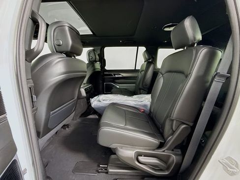 New 2026 Jeep Grand Wagoneer 4WD w/ Premium Group I image 26