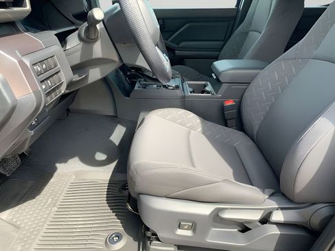 Used 2025 Toyota Tacoma SR5 image 18