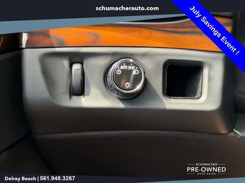 Used 2018 Cadillac Escalade ESV Luxury RWD image 27