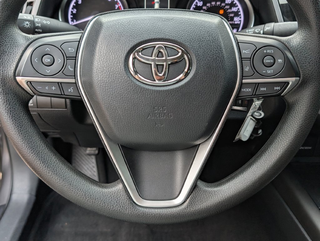 Used 2023 Toyota Camry LE FWD image 10