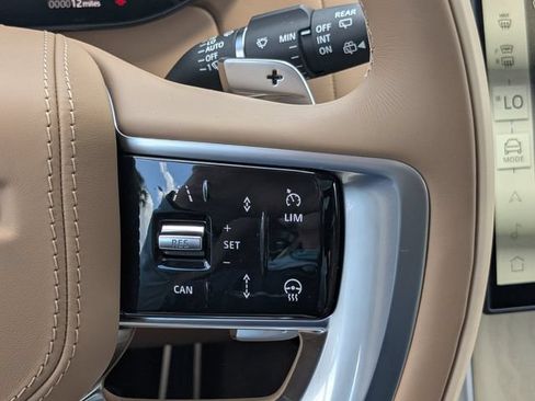 New 2026 Land Rover Range Rover SV AWD/4WD image 32