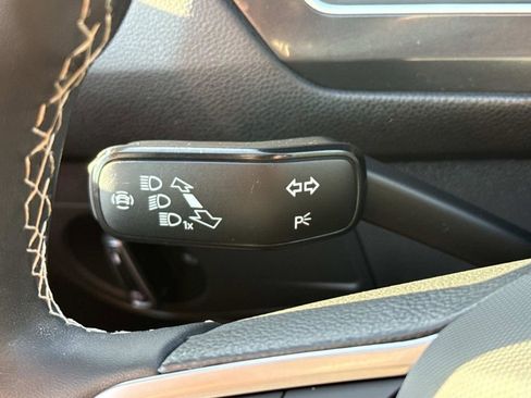 Used 2023 Volkswagen Tiguan SE AWD/4WD image 23