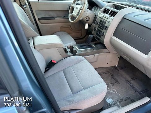 Used 2011 Ford Escape XLT w/ 202A Rapid Spec Order Code image 11