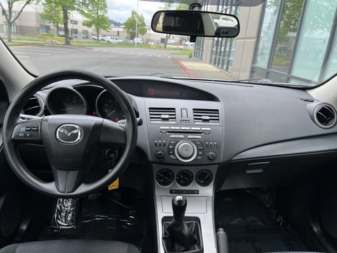 Used 2010 MAZDA MAZDA3 i Sport FWD image 12