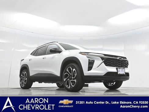 New 2026 Chevrolet Trax RS w/ Sunroof Package image 57