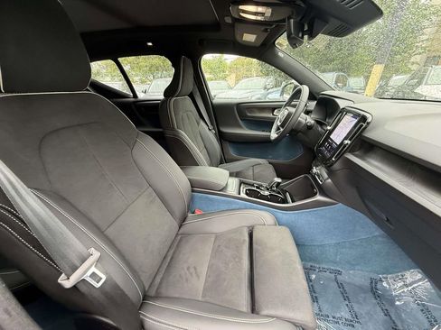 Used 2023 Volvo XC40 Recharge Plus AWD/4WD image 14