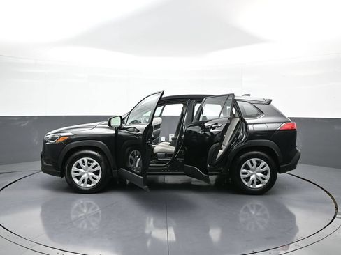 Certified 2022 Toyota Corolla Cross L AWD/4WD image 42