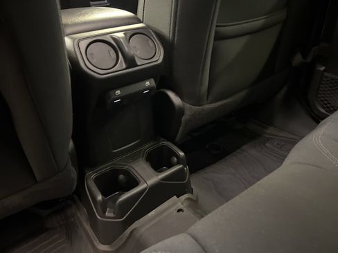 Used 2022 Jeep Wrangler Unlimited Sport AWD/4WD image 15