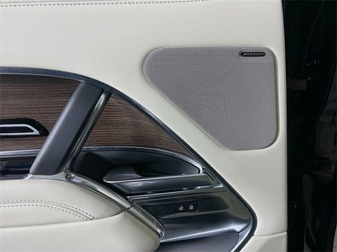 Used 2023 Land Rover Range Rover SE image 26