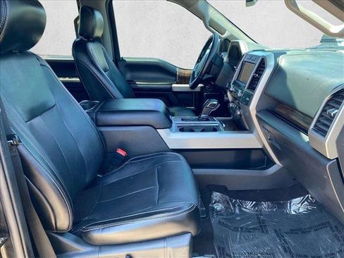 Used 2019 Ford F150 Lariat w/ Max Trailer Tow Package AWD/4WD image 27