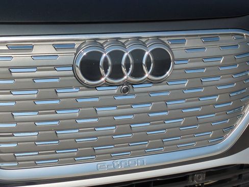 Used 2023 Audi Q4 e-tron Premium Plus w/ Premium Plus AWD/4WD image 25