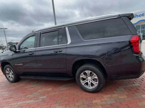 Used 2023 GMC Yukon XL SLE RWD image 7