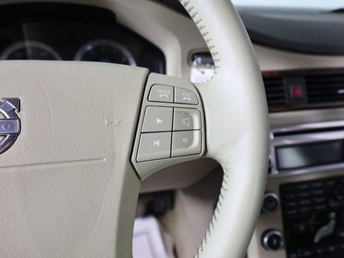 Used 2009 Volvo XC70 3.2 image 34