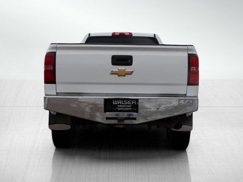 Used 2017 Chevrolet Silverado 3500 W/T w/ Snow Plow Prep Package image 4